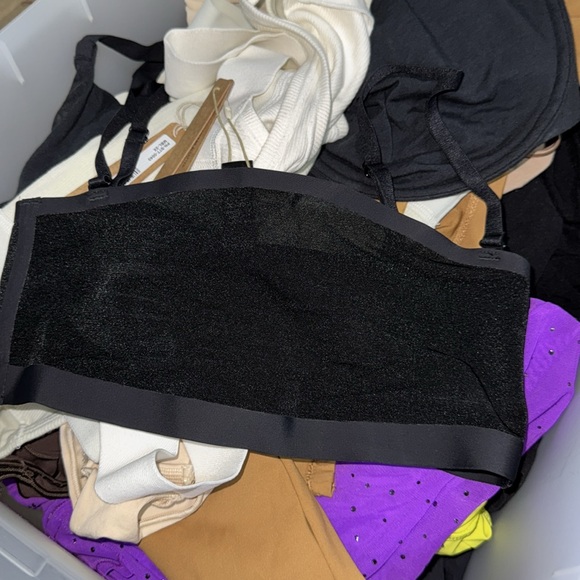 🌷Skims Sheer Sculpting Bandeau in black - Picture 4 of 4